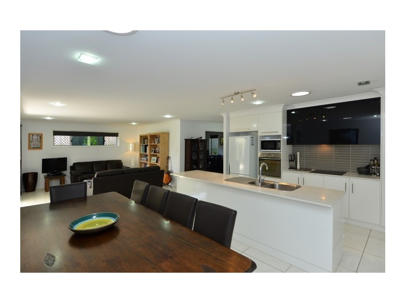 42 Sommariva Street, Westbrook QLD 4350