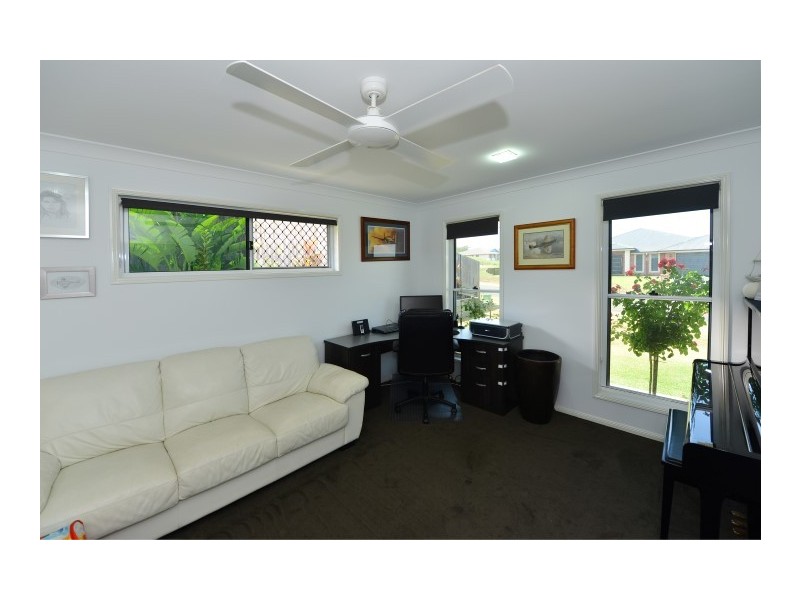 42 Sommariva Street, Westbrook QLD 4350