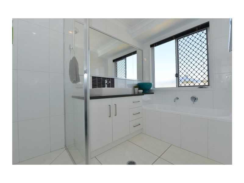 42 Sommariva Street, Westbrook QLD 4350