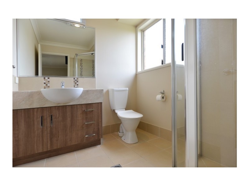 19 Ashford Drive, Wyreema QLD 4352