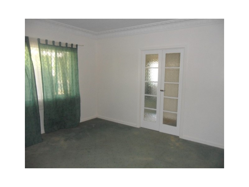 113 Anzac Avenue, Newtown QLD 4350
