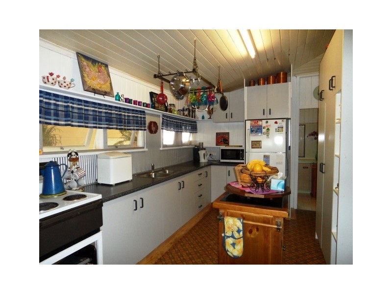 209 Felton Homestead Rd, Felton QLD 4358