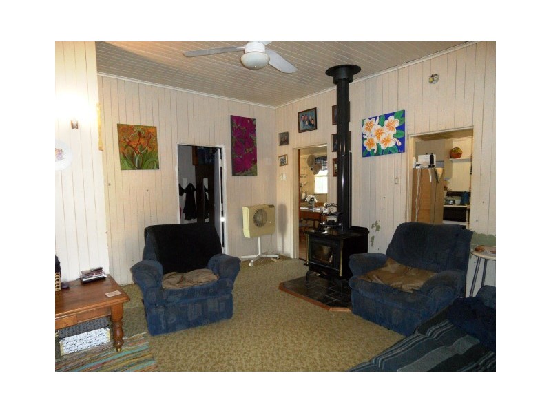 209 Felton Homestead Rd, Felton QLD 4358