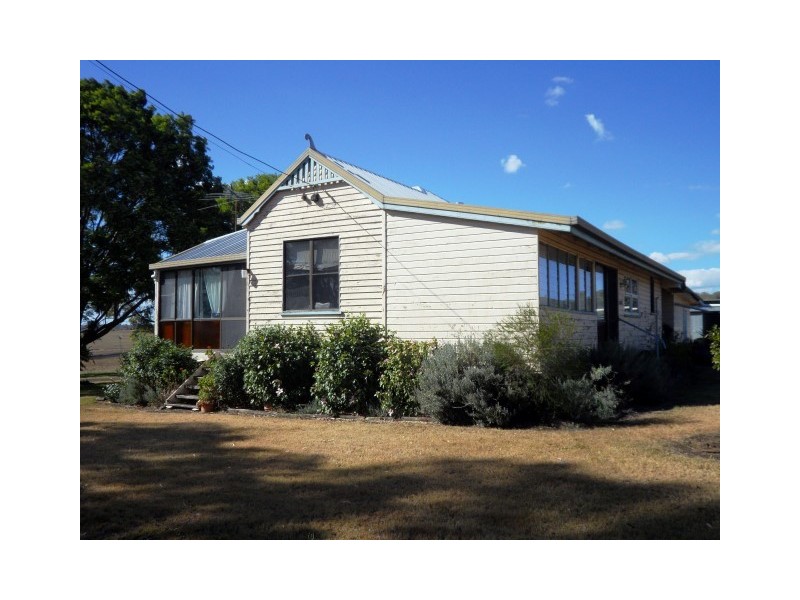 209 Felton Homestead Rd, Felton QLD 4358