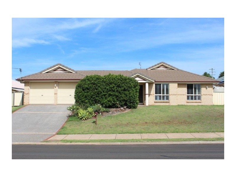 576 Hume Street, Middle Ridge QLD 4350