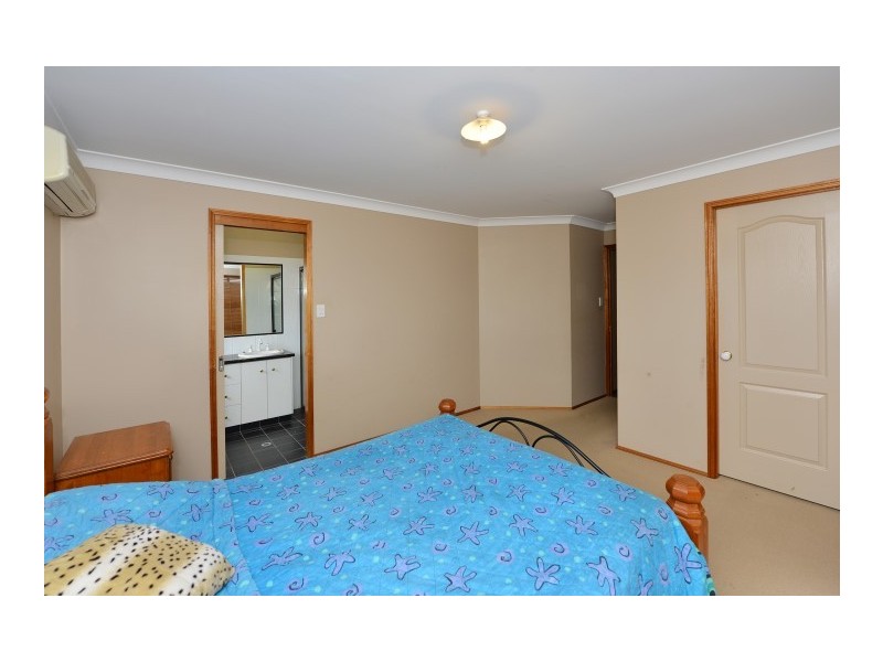 1 Keats Court, Westbrook QLD 4350