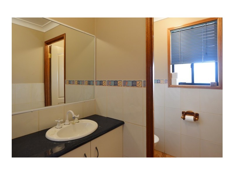 1 Keats Court, Westbrook QLD 4350