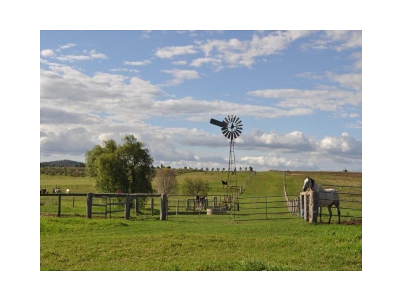 78 Colemans Road, Goombungee QLD 4354