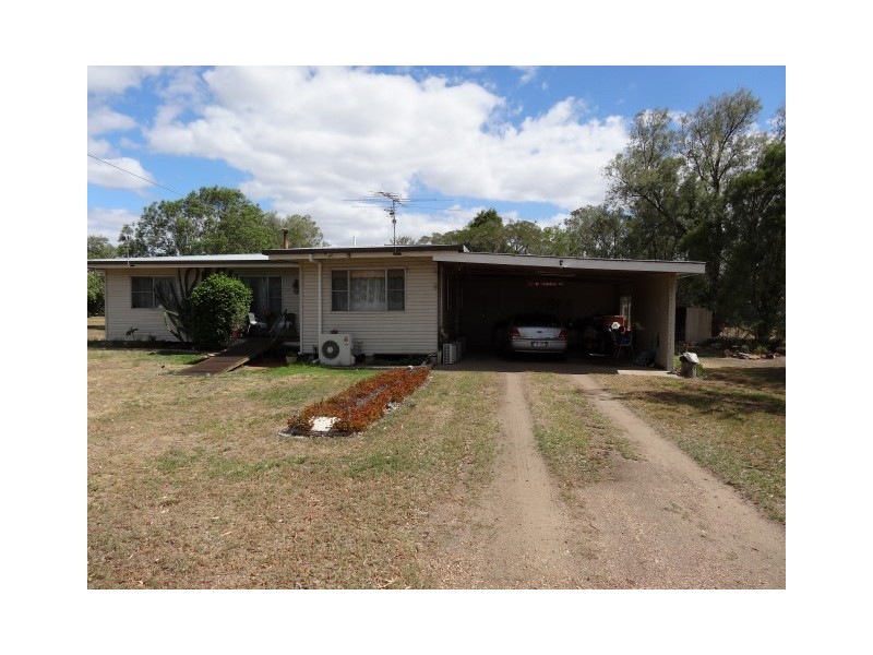 37 Madelaine Street, Brookstead QLD 4364