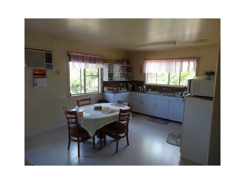 37 Madelaine Street, Brookstead QLD 4364