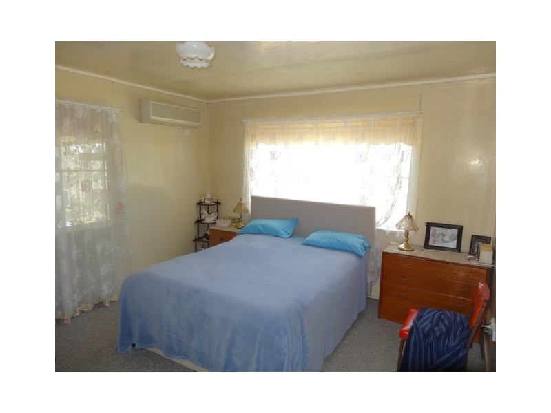 37 Madelaine Street, Brookstead QLD 4364