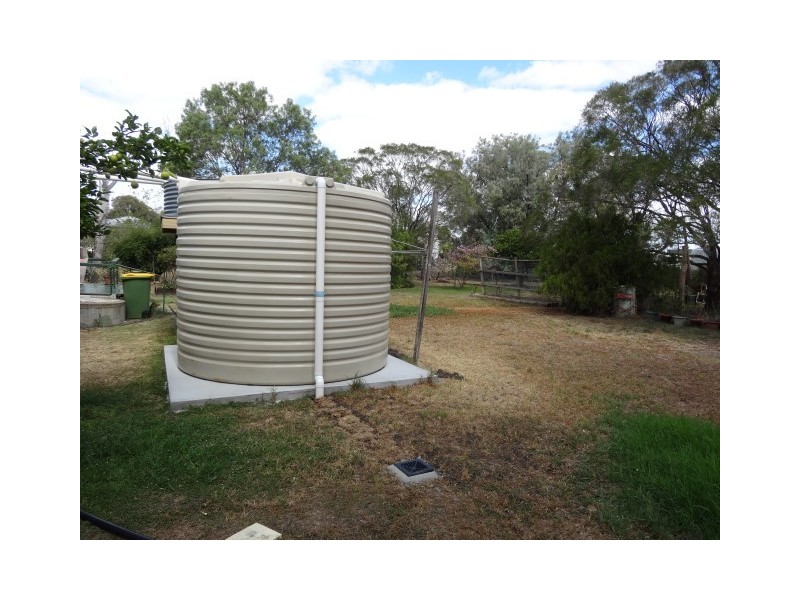 37 Madelaine Street, Brookstead QLD 4364