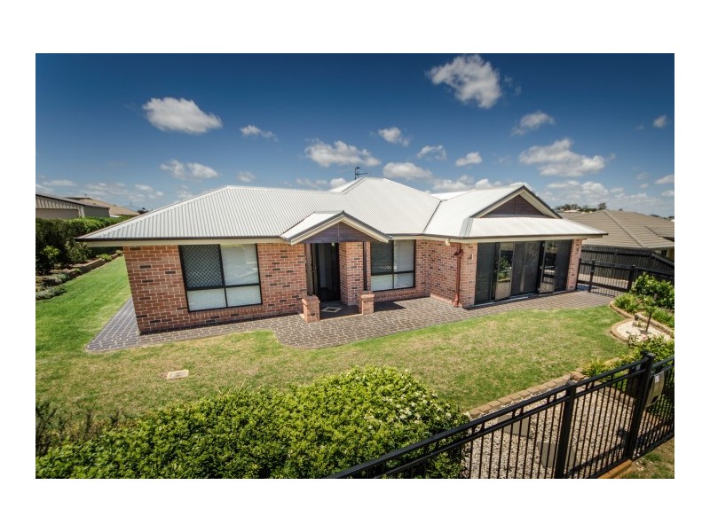 52 Shoesmith Road, Westbrook QLD 4350