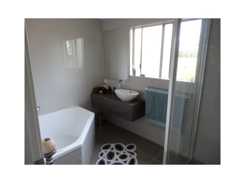 52 Diana Crescent, Postmans Ridge QLD 4352