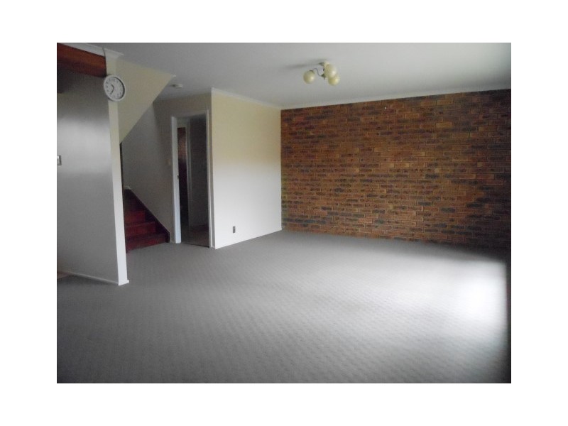 4/367 Margaret Street, Newtown QLD 4350