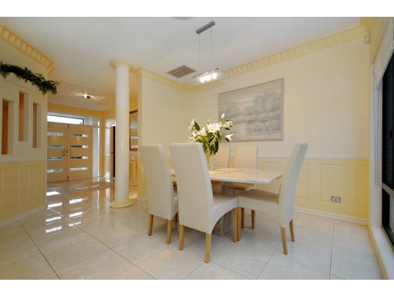 18 Caithness Court, Middle Ridge QLD 4350