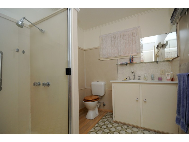 19 Tynedale Avenue, Newtown QLD 4350