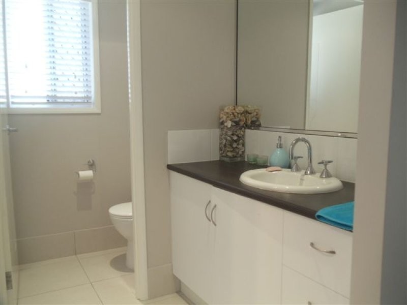 17 Edwin Street, Westbrook QLD 4350