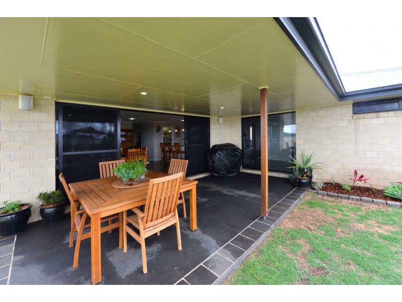 7 Carla Crescent, Westbrook QLD 4350