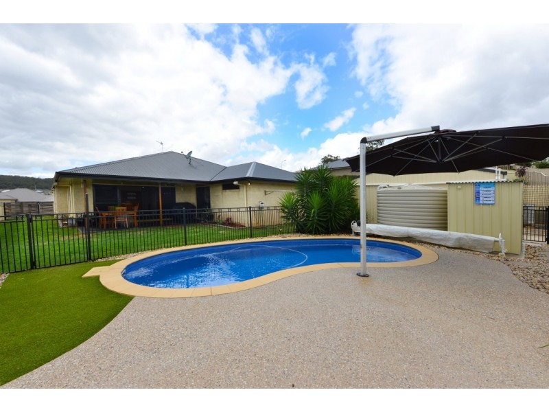 7 Carla Crescent, Westbrook QLD 4350