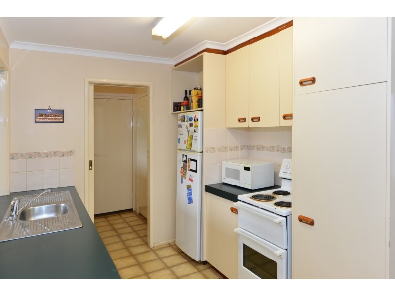 2 Albion Street, Kearneys Spring QLD 4350