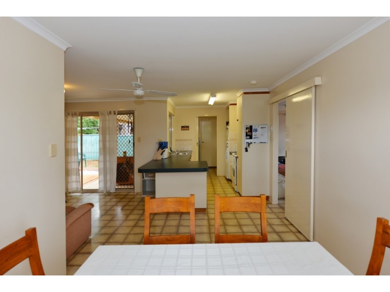 2 Albion Street, Kearneys Spring QLD 4350