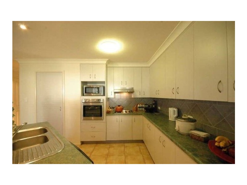 13 Olympus Court, Middle Ridge QLD 4350