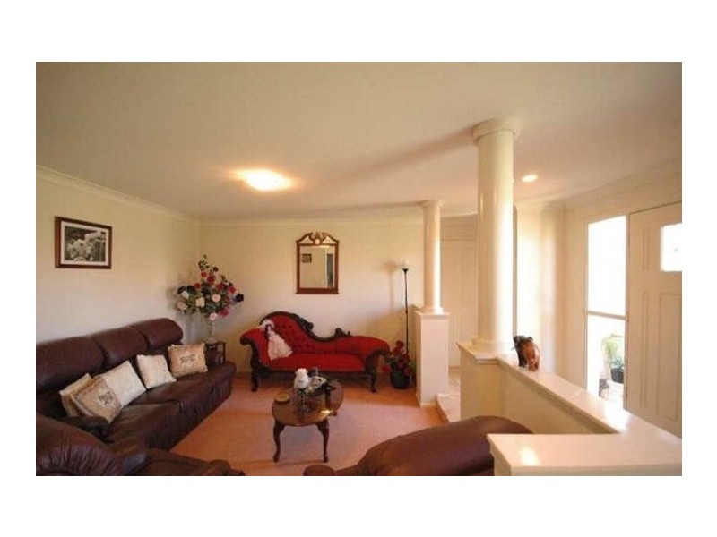 13 Olympus Court, Middle Ridge QLD 4350