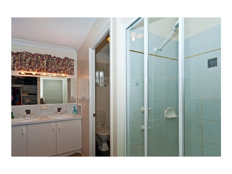 6 Hull Court, Highfields QLD 4352