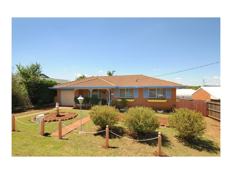16 Brown Street, Rockville QLD 4350
