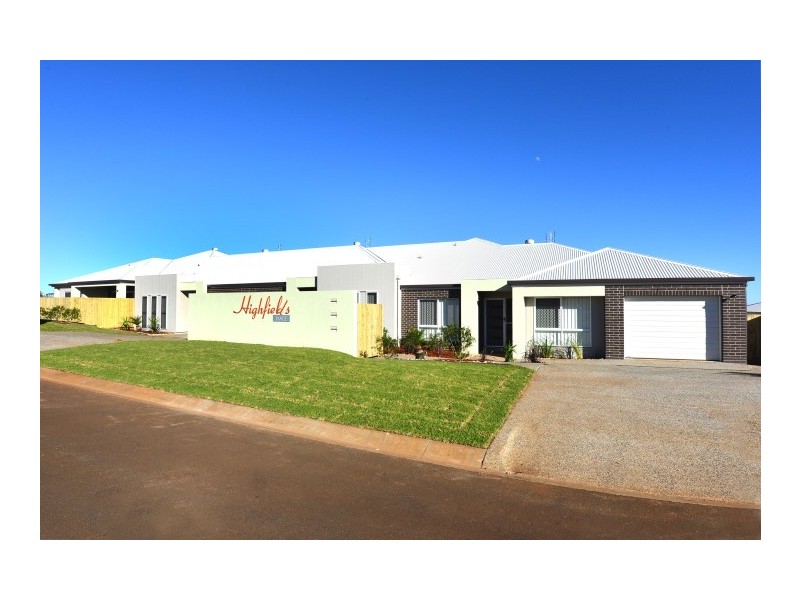 1/2 Coverack Street, Highfields QLD 4352