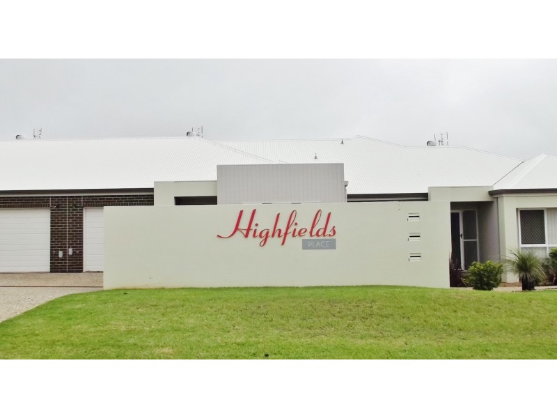 1/2 Coverack Street, Highfields QLD 4352