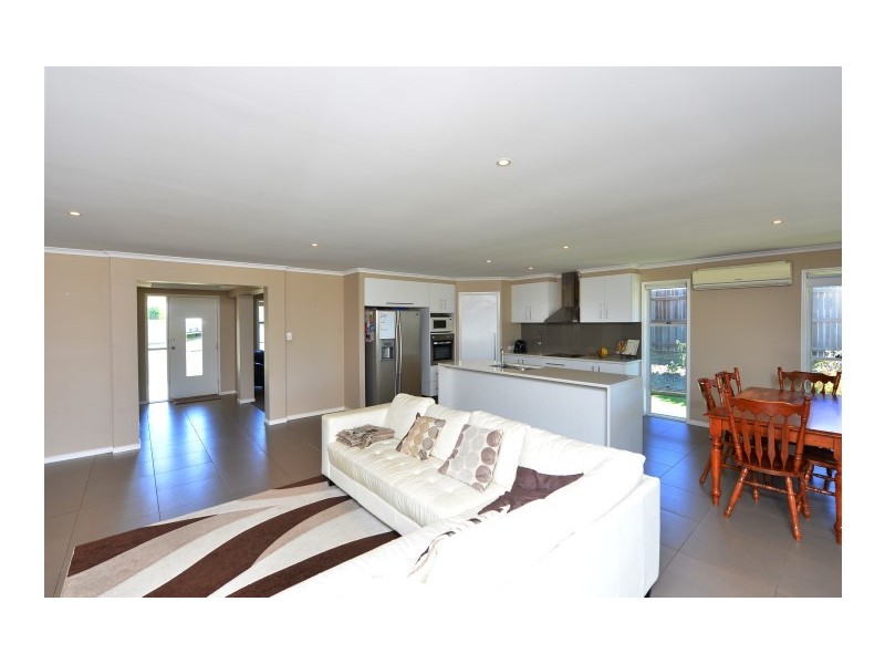 56 Whitman Street, Westbrook QLD 4350