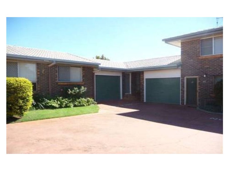 10/335 West Street, Harristown QLD 4350