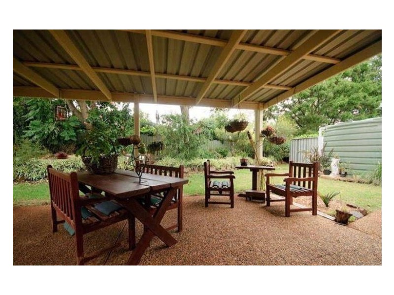 35 Seppelt Street, Wilsonton Heights QLD 4350