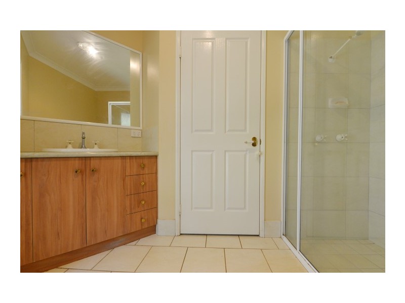 30 Highfields Road, Highfields QLD 4352