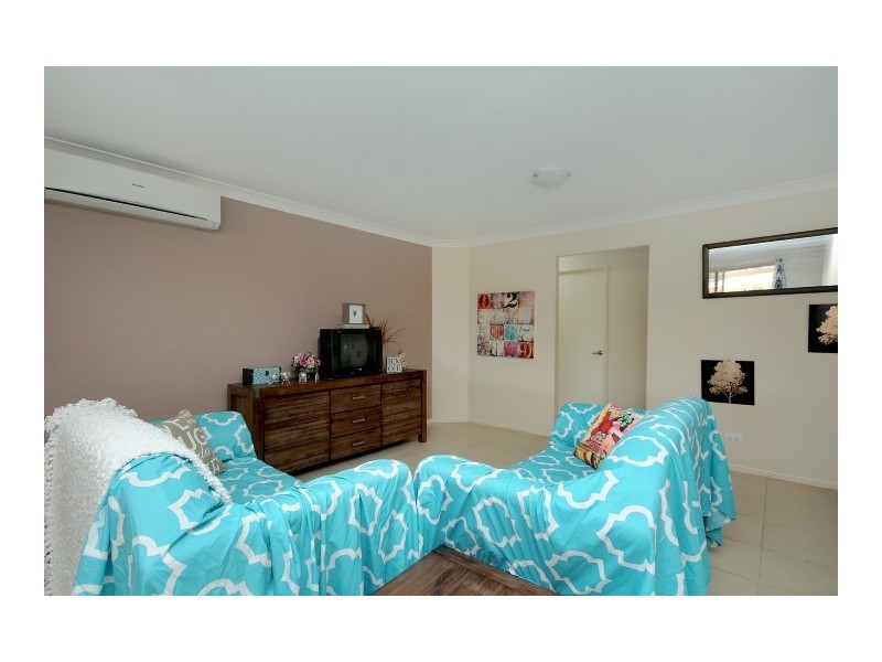 17 Woodville Court, Wyreema QLD 4352