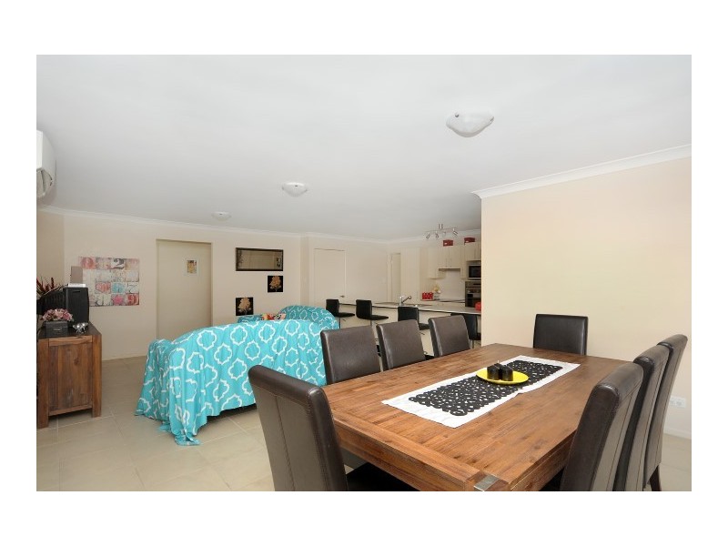 17 Woodville Court, Wyreema QLD 4352