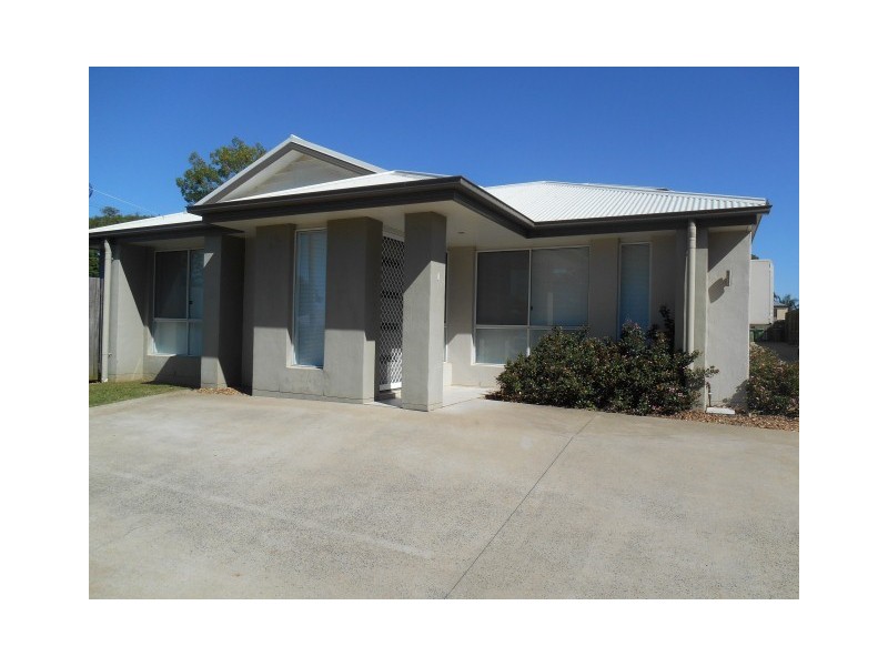 1/101 Stuart Street, Mount Lofty QLD 4350