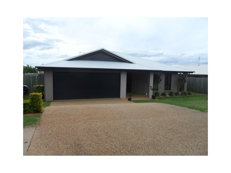 581 Hume Street, Kearneys Spring QLD 4350