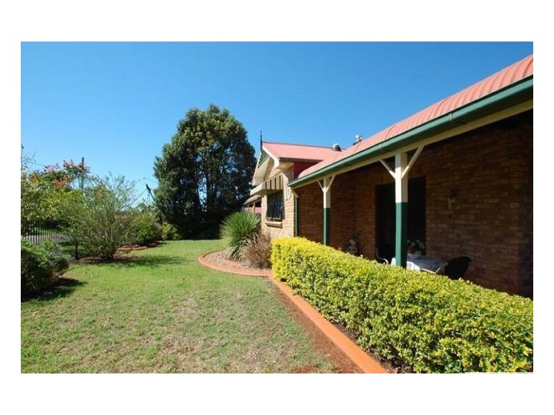 10 Prowse Street, Rockville QLD 4350