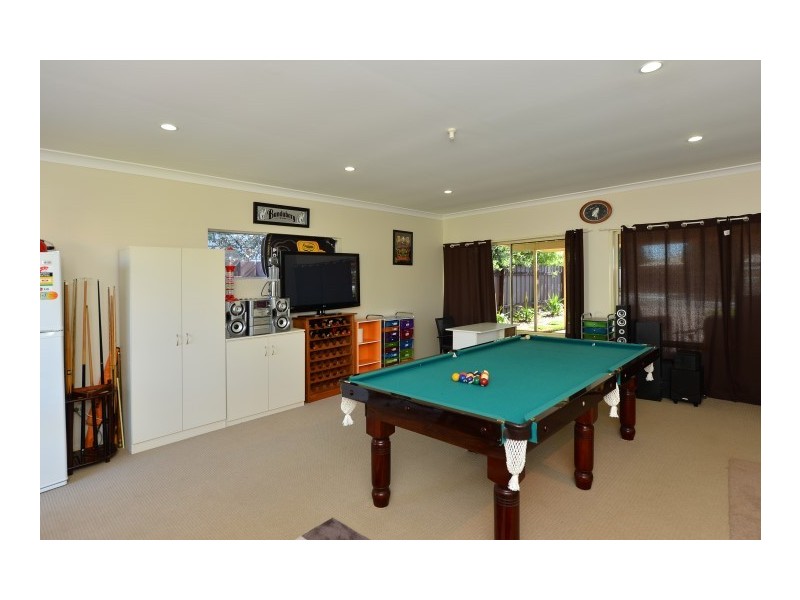 4 Koala Street, Harristown QLD 4350