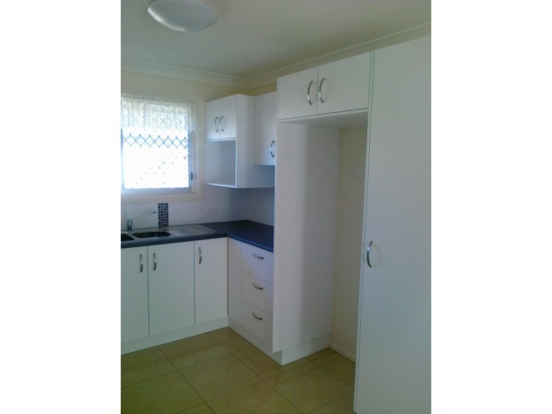 2/471 West Street, Darling Heights QLD 4350