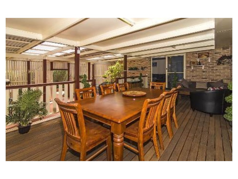 6 Schloss Court, Westbrook QLD 4350