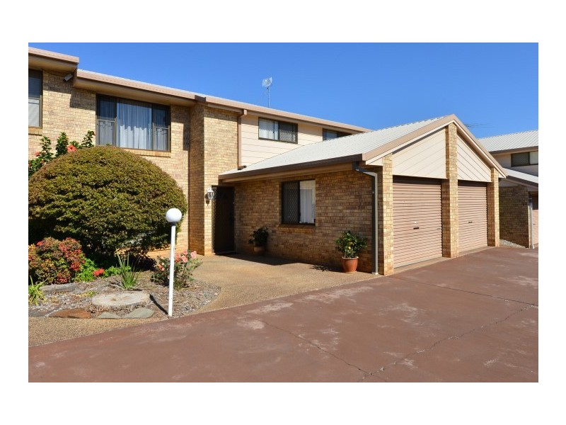 Unit 17/25 Gladstone Street, Newtown QLD 4350