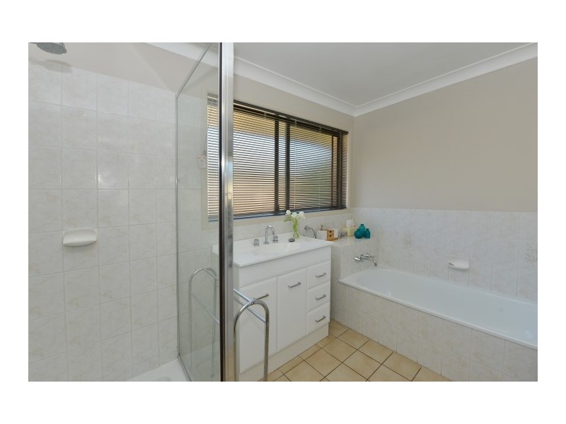 Unit 17/25 Gladstone Street, Newtown QLD 4350