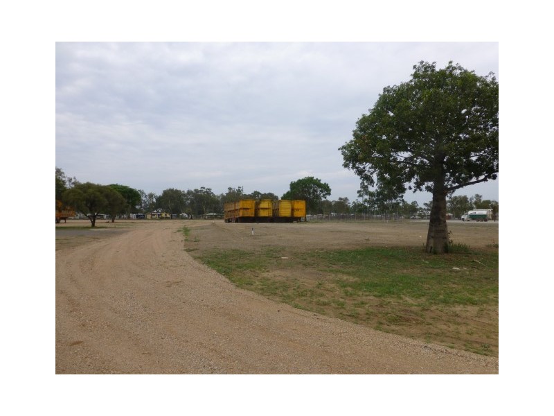 12 Queen Street, Oakey QLD 4401