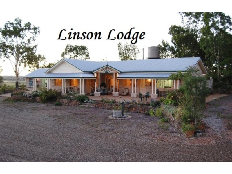 145 Henningsen Road, Oakey QLD 4401