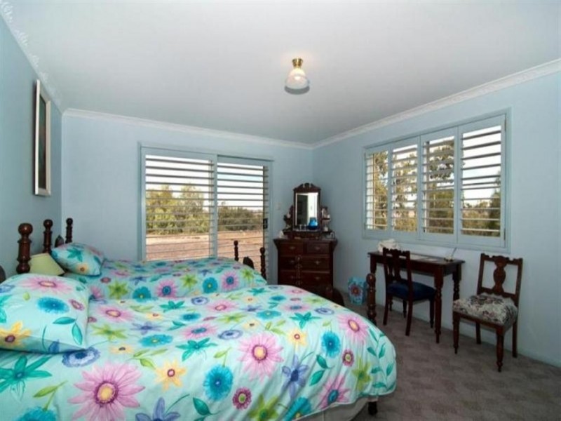 145 Henningsen Road, Oakey QLD 4401