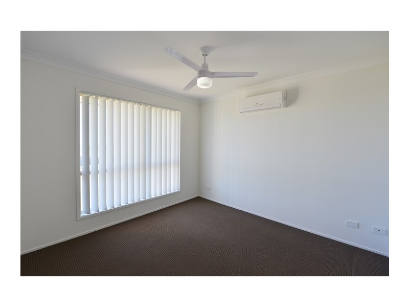 2/6 Rubie Court, Westbrook QLD 4350